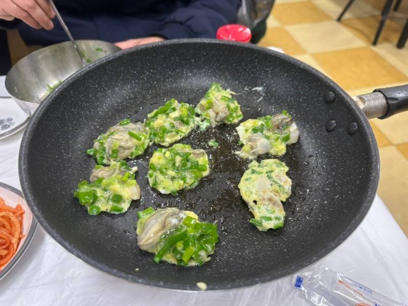직접 굴전을 부먹어야 하는 가게 | 인스티즈