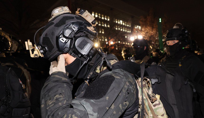 [속보] 추미애 , "11월 군 비상계엄 준비...민간인 체포까지 포함돼