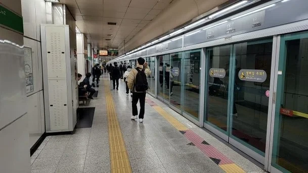 외국인들이 극찬하는 한국 시설 | 인스티즈