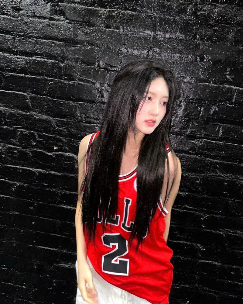 원숭이) 앞발을 다쳐 이족보행을 숙달한