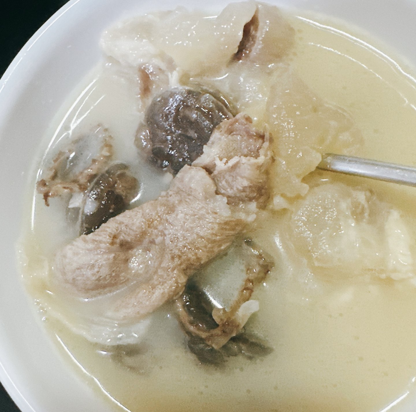 세상에 시판 도가니탕에 순대 좀 썰어넣었기로서니