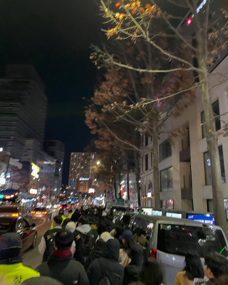 윤석열 퇴진! 대구시민시국회의 3일째 현장.점점 더 많은 시민들이 모이고 있습니다.#조국혁신당 #혁신당 #윤설열탄핵 #대구 (3).jpg